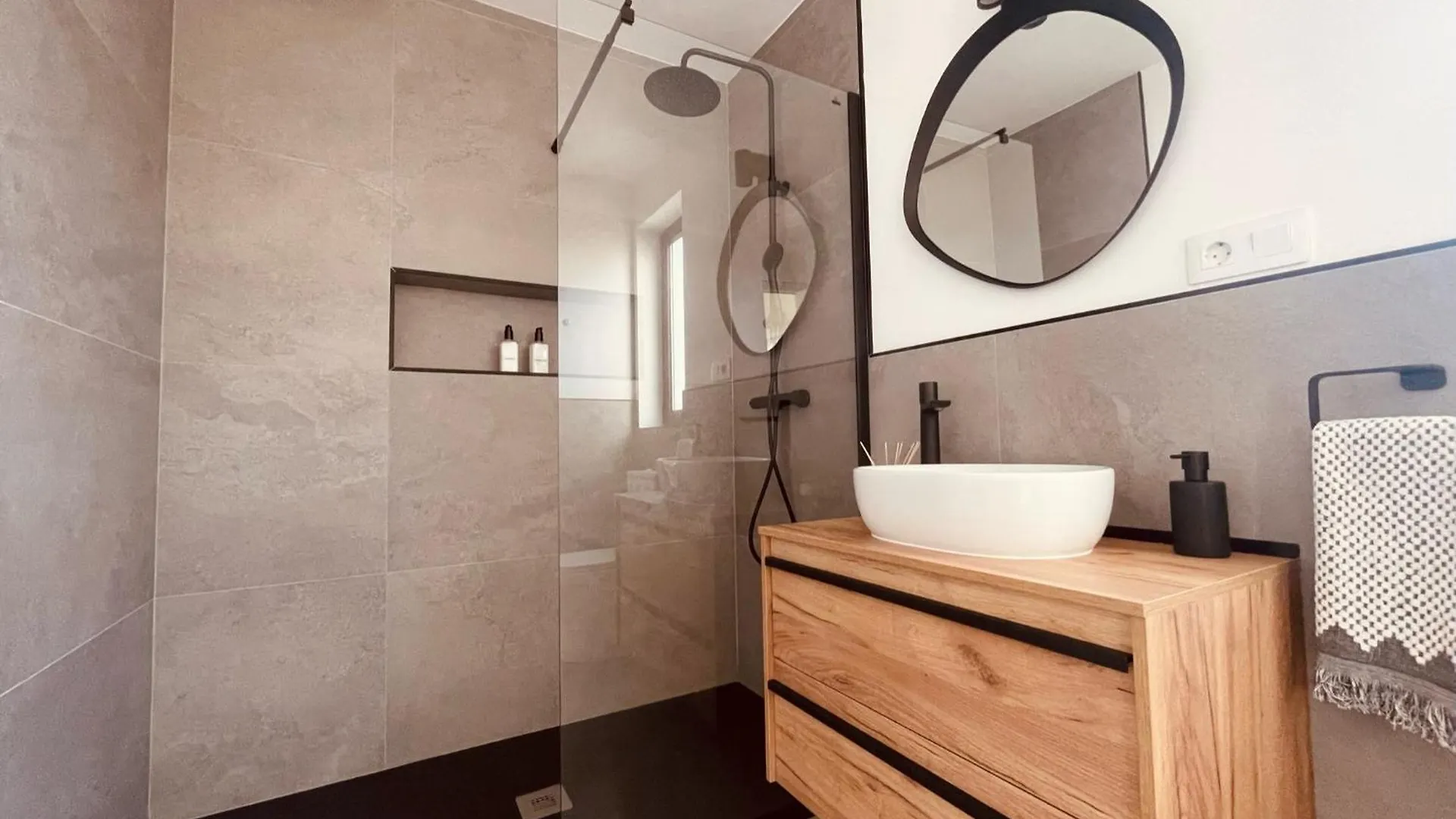 Bungalow + Piscina Independiente لا أوليفا